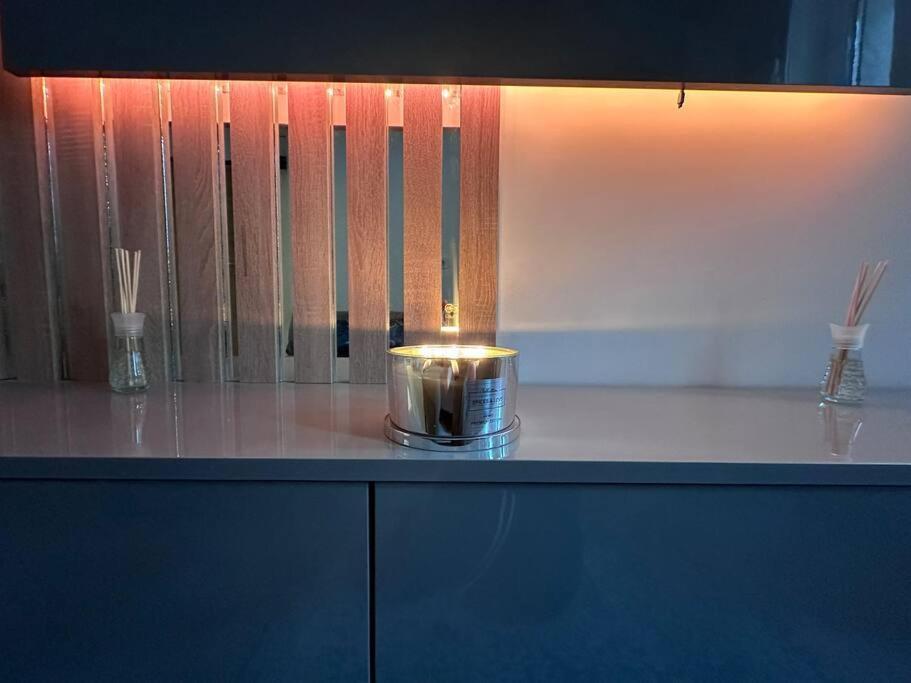 Cozy 1 Bedroom Apartment! ブカレスト エクステリア 写真